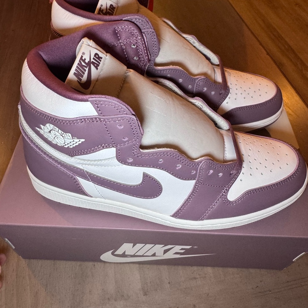 Jordan 1 Retro High OG Sky J Mauve Size 10 Brand New in Box + Extra Laces
